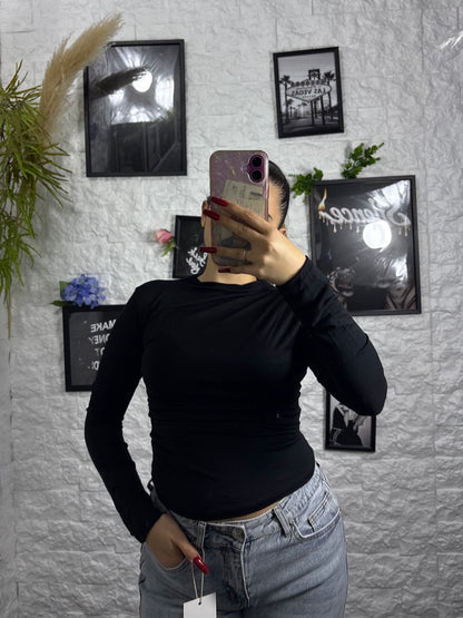 T-shirt leggera manica lunga tinta unita con mezzo collo alto