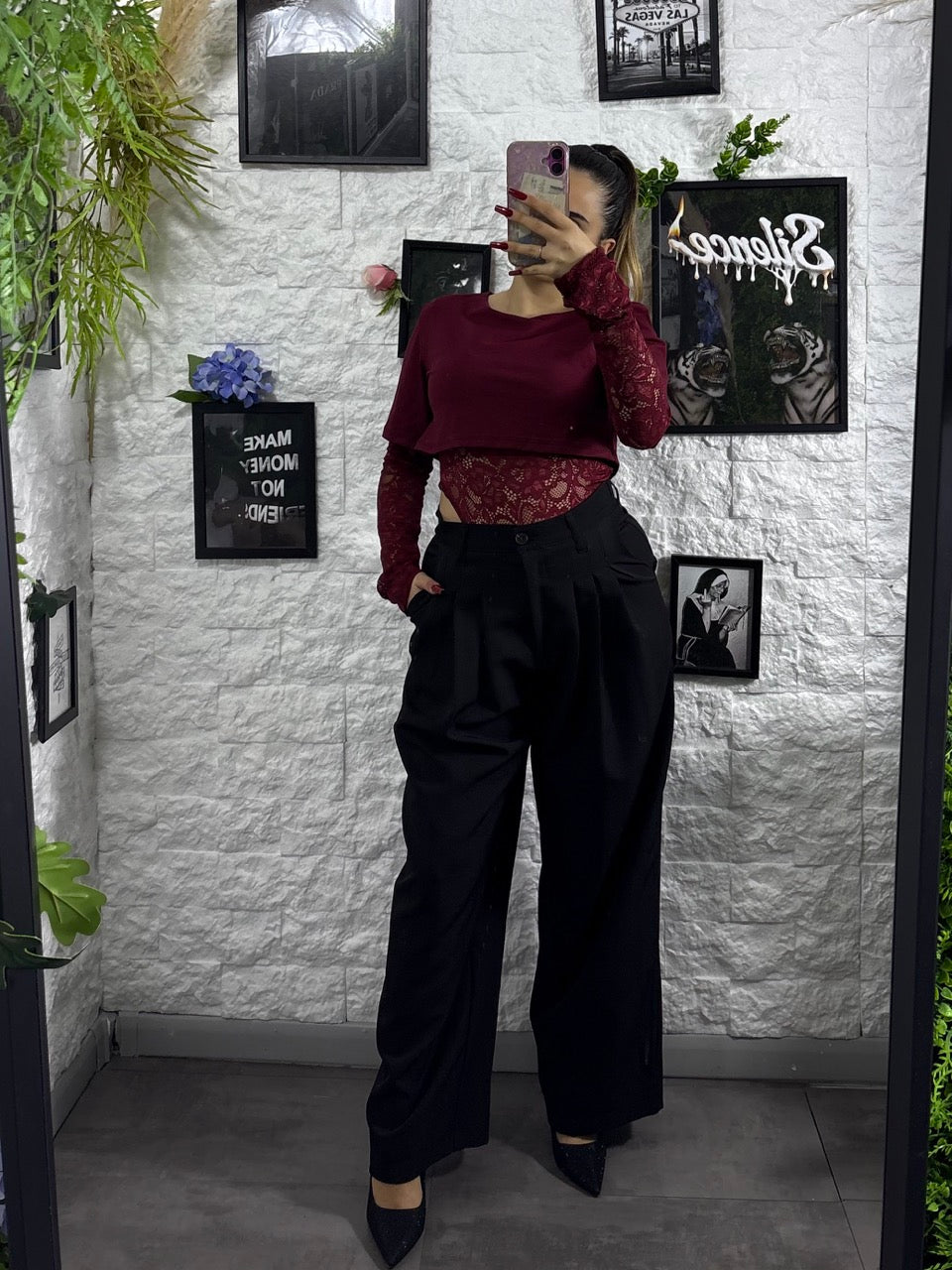 Pantalone a palazzo con pences e linea morbida