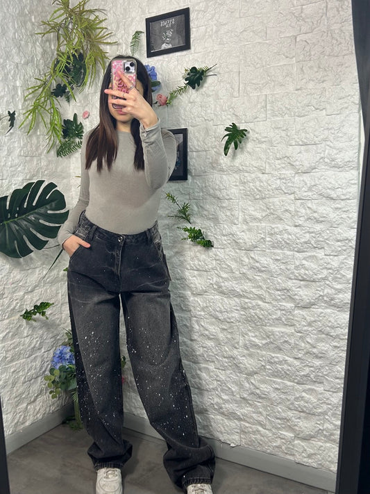 Jeans balloon neri con brillantini ed effetto rovinato