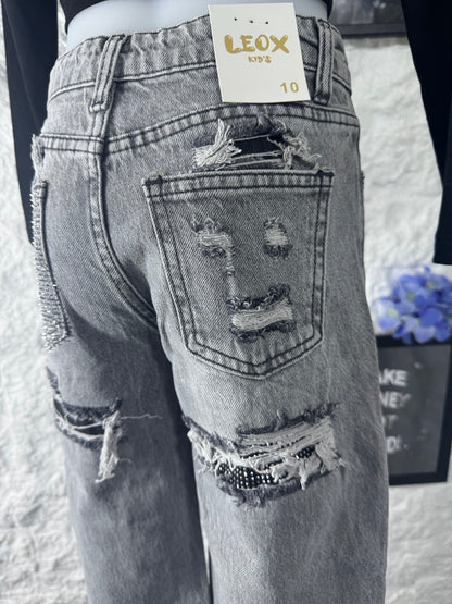 Jeans grigio chiaro in denim con strappi e tasca strass 4-14 anni