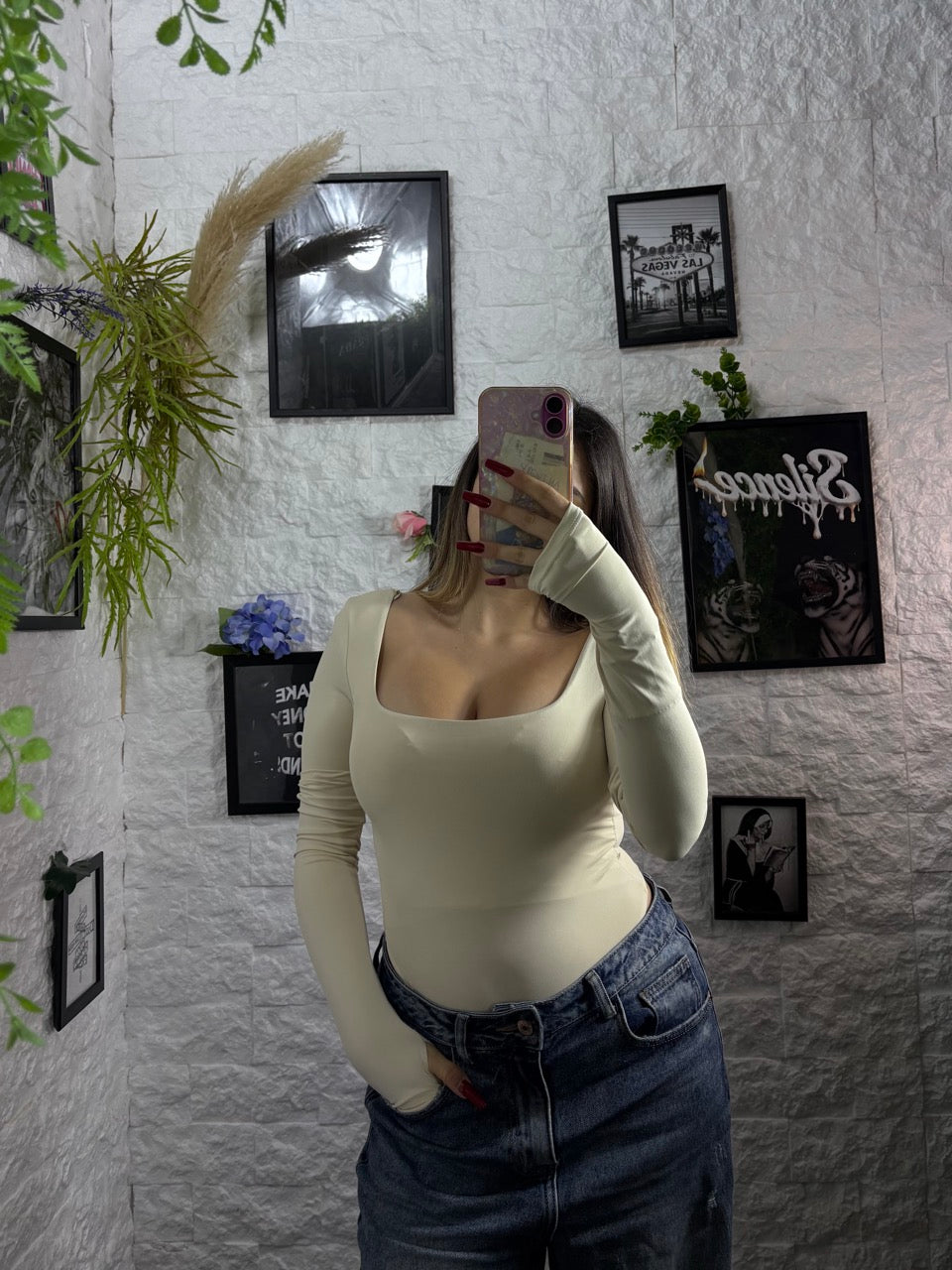 Body aderente a manica lunga con scollo quadrato