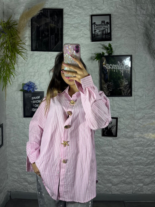 Camicia in tinta unita con bottoni decorativi - OVERSIZE