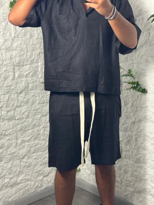 Completo nero simil lino camicia a polo e bermuda con tasconi