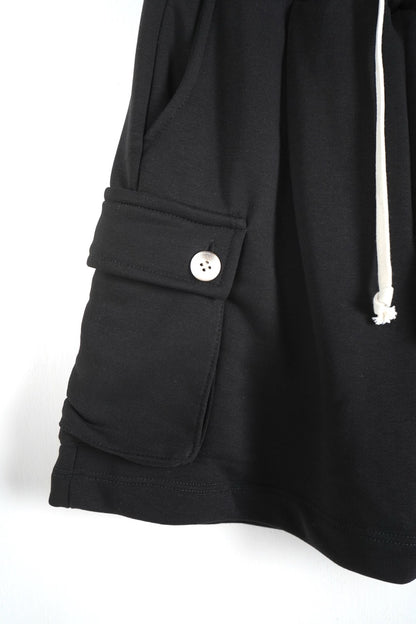 Pantaloncino cargo nero in cotone con tasche laterali 10-16 anni
