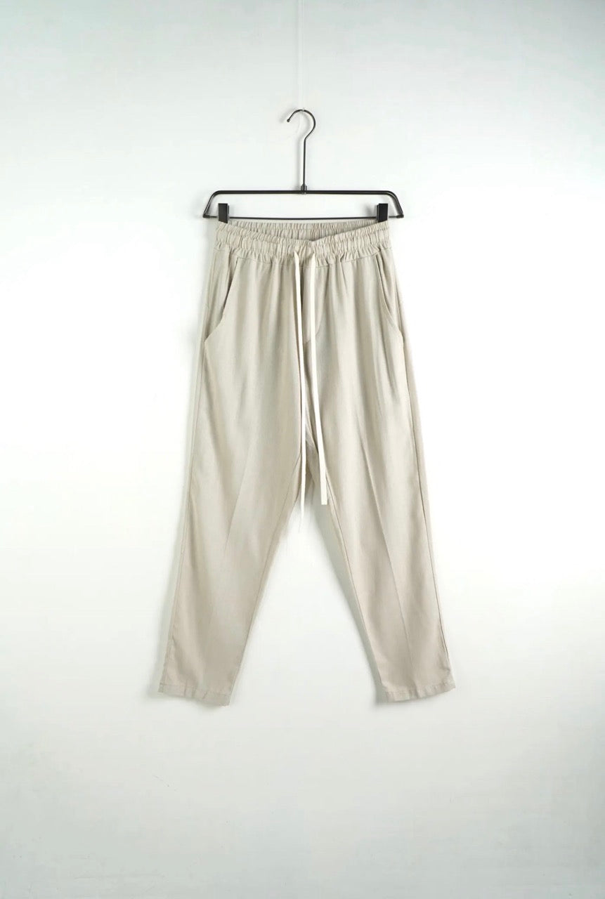 Pantalone beige in misto lino con elastico e laccio in vita
