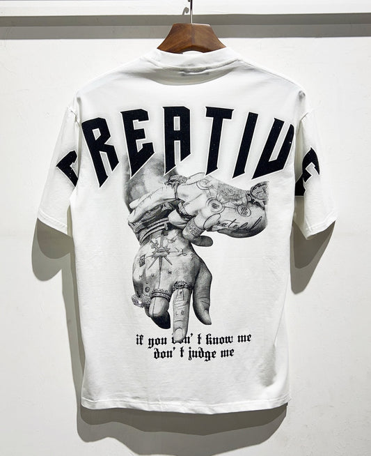 T-shirt bianca con stampa Creative e mano con brillantini - OVERSIZE