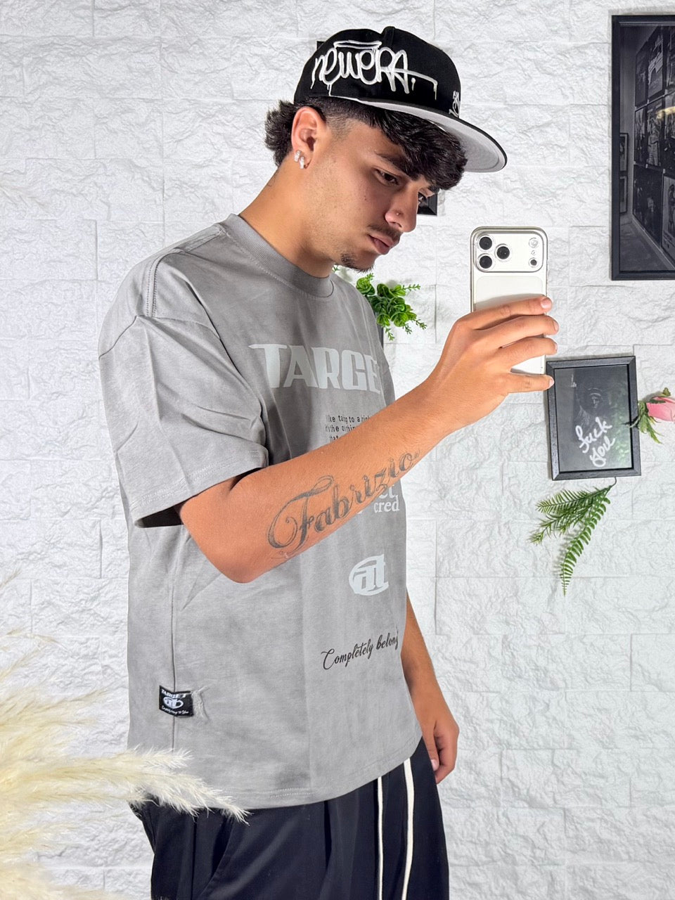 T-shirt grigia slavata con stampa Target - OVERSIZE