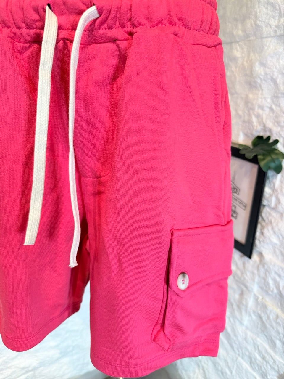Bermuda cargo fucsia in tuta con tasche laterali e laccio 6-16 anni
