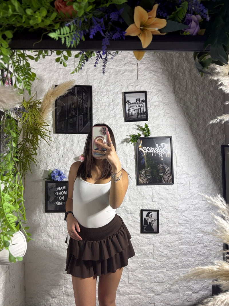 Canottiera in tinta unita con spalline sottili