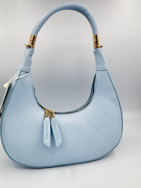 Borsa celeste in ecopelle con manico imbottito e tracolla