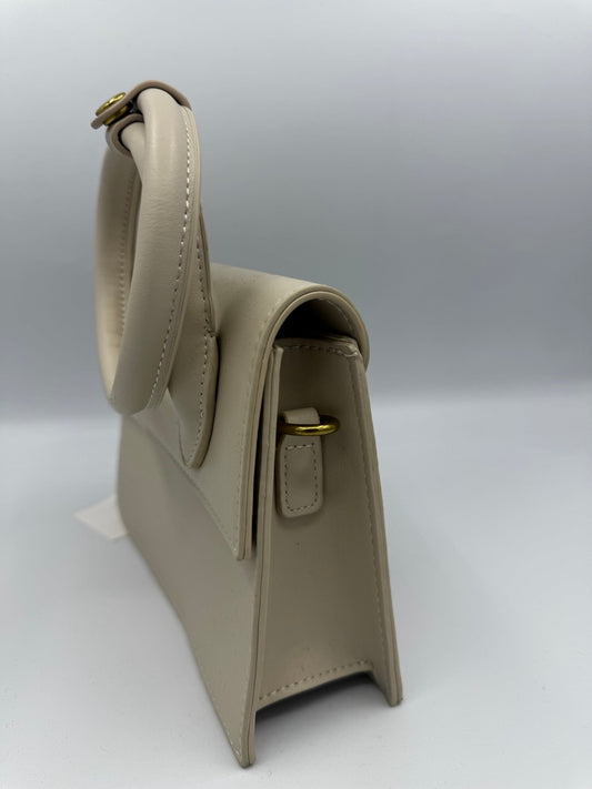 Borsa panna a mano in ecopelle con manico circolare imbottito