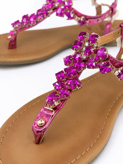 Sandalo basso fucsia con pietre gioiello e cinturino