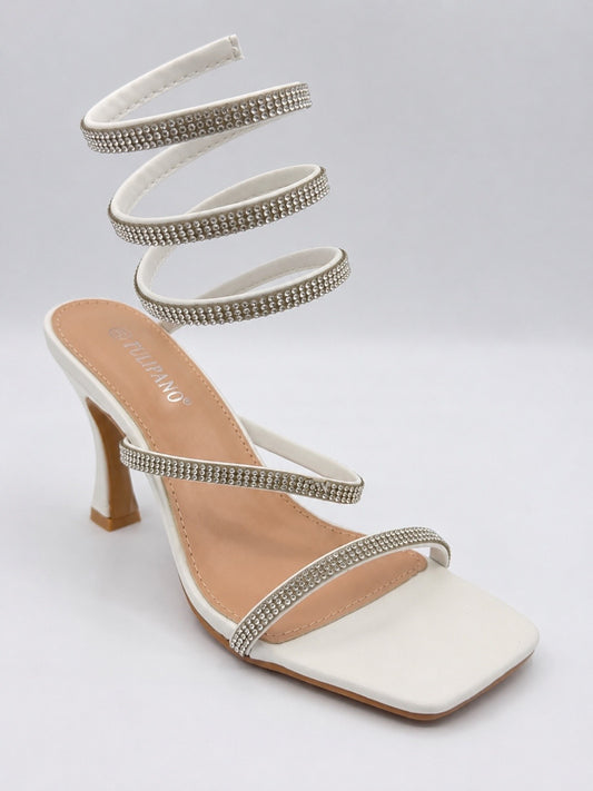 Tacco bianco con fascette strass e cinturino a spirale