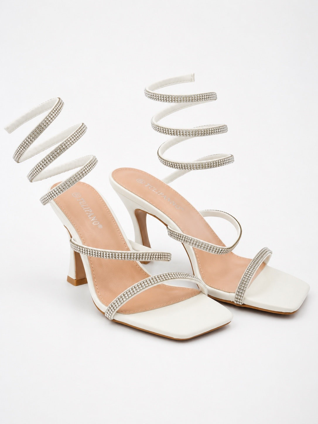 Tacco bianco con fascette strass e cinturino a spirale