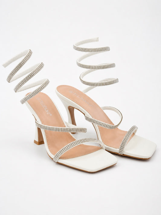 Tacco bianco con fascette strass e cinturino a spirale