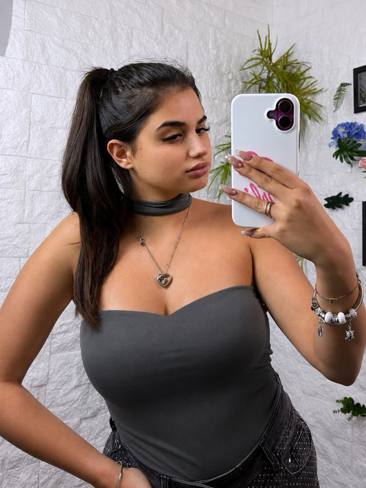 Body in lycra tinta unita con choker abbinato
