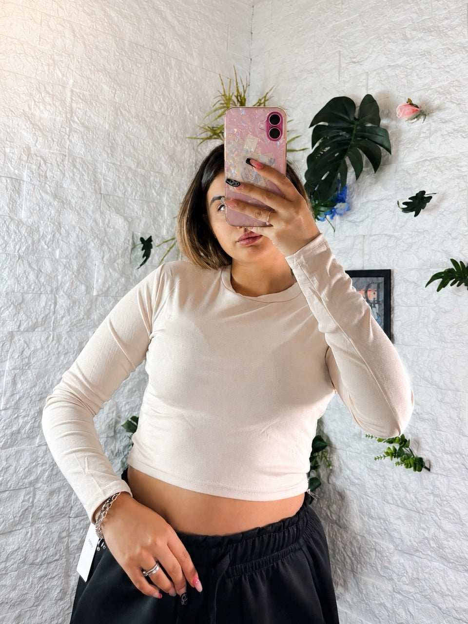 T-shirt crop top in tinta unita a manica lunga