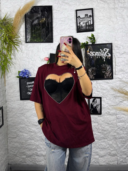 T-shirt in tinta unita con cuore cut-out e strass - OVERSIZE