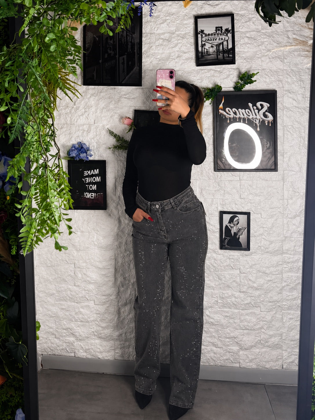 Jeans grigio slavato in denim wide leg con strass