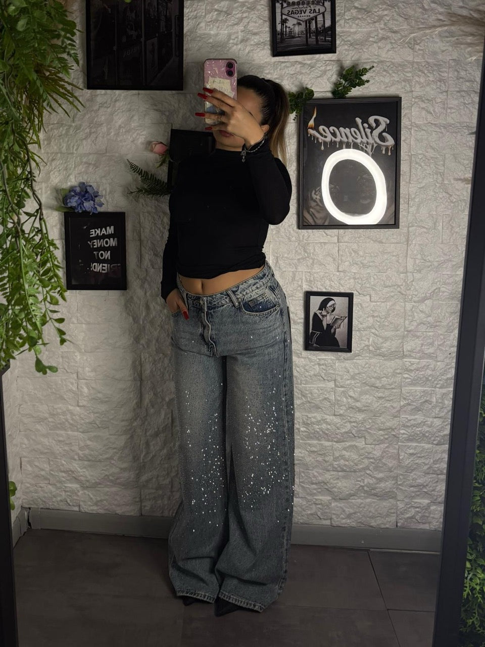 Jeans grigio slavato in denim wide leg con strass