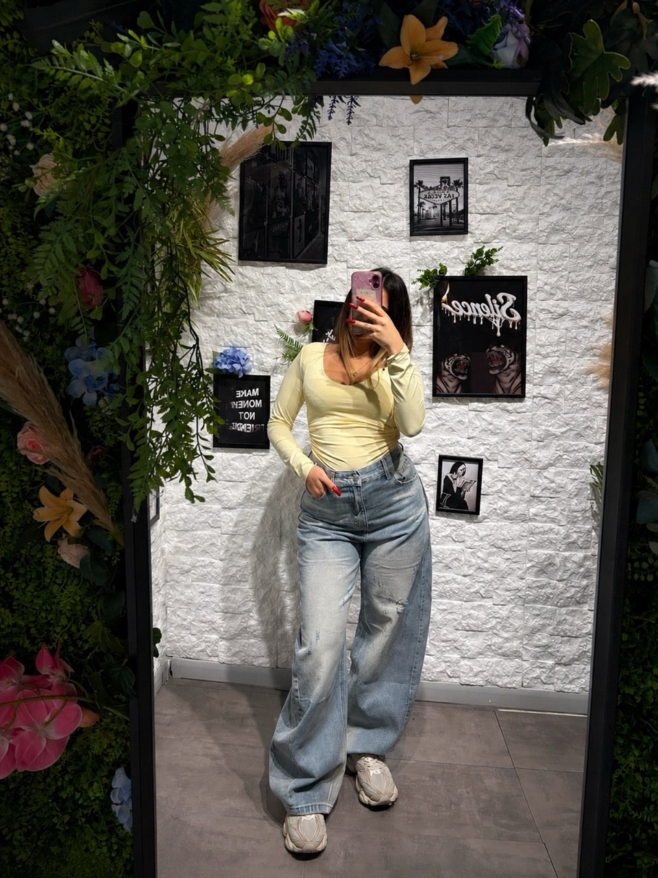 Jeans azzurro chiaro slavato in denim balloon con strappi