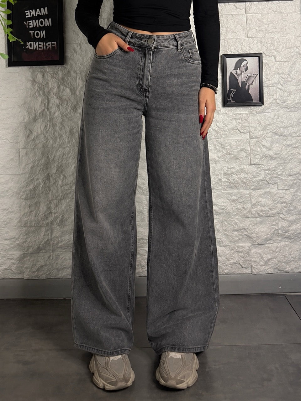 Jeans grigio slavato in denim a palazzo