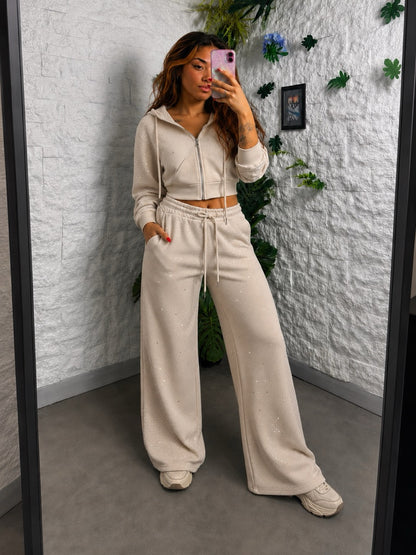 Completo con felpa crop cappuccio e pantalone palazzo con brillantini - GARZATO