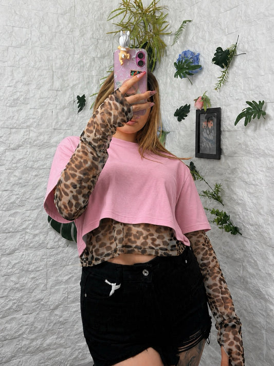 T-shirt crop in cotone con tulle leopardato e maniche lunghe