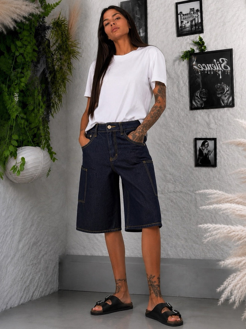 Bermuda jort blu scuro in denim con tasche laterali