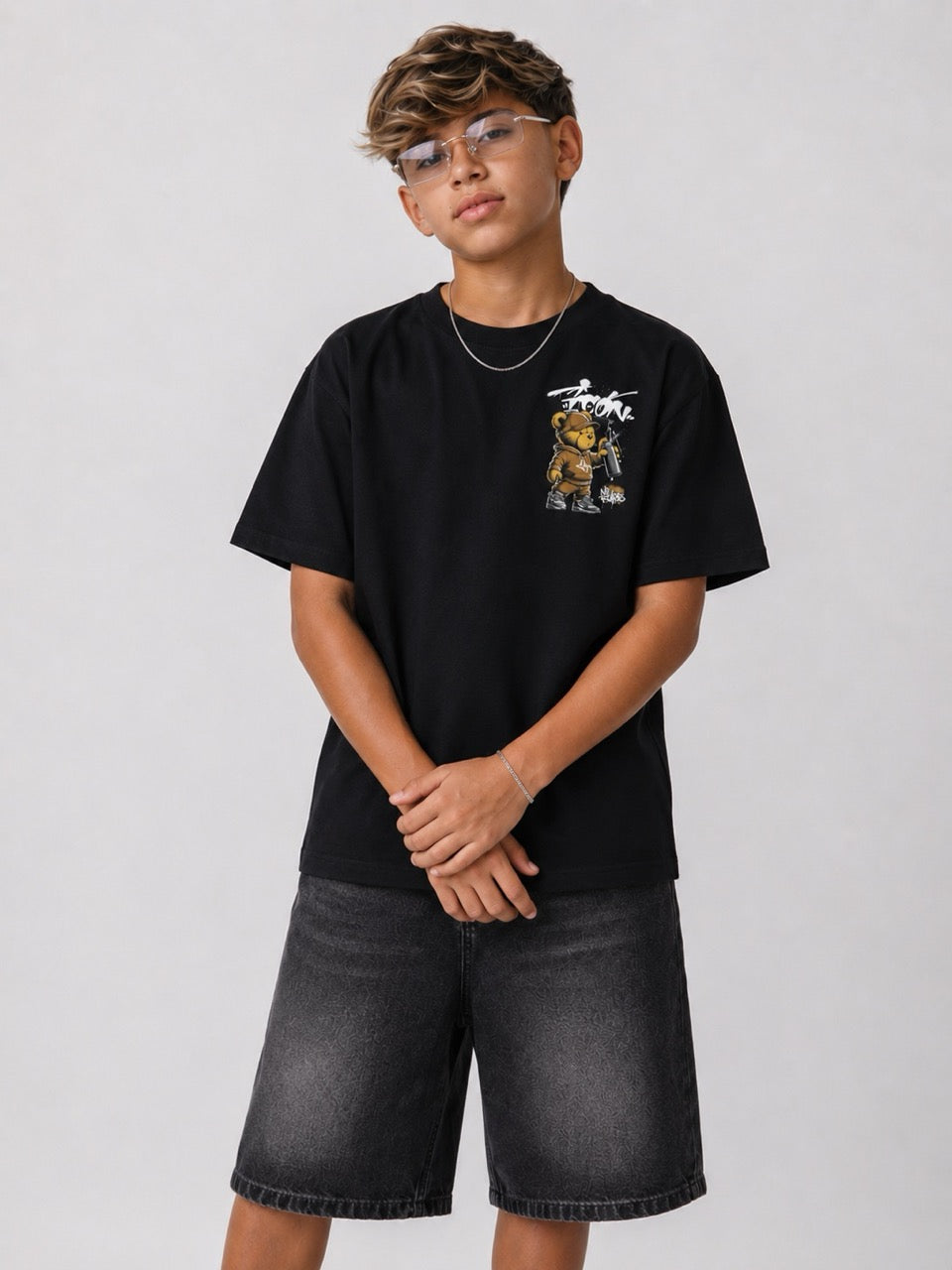 T-shirt nera con stampa orsetto sul retro 10-16 anni