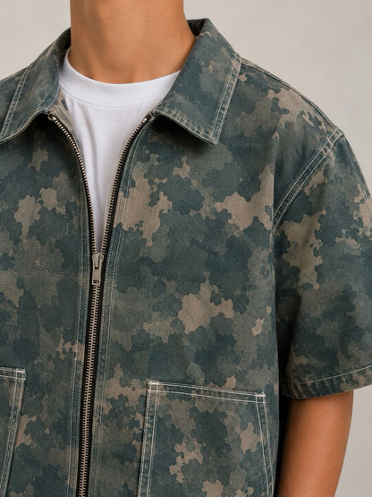 Completo verde camouflage con camicia zip e bermuda 10-16 anni