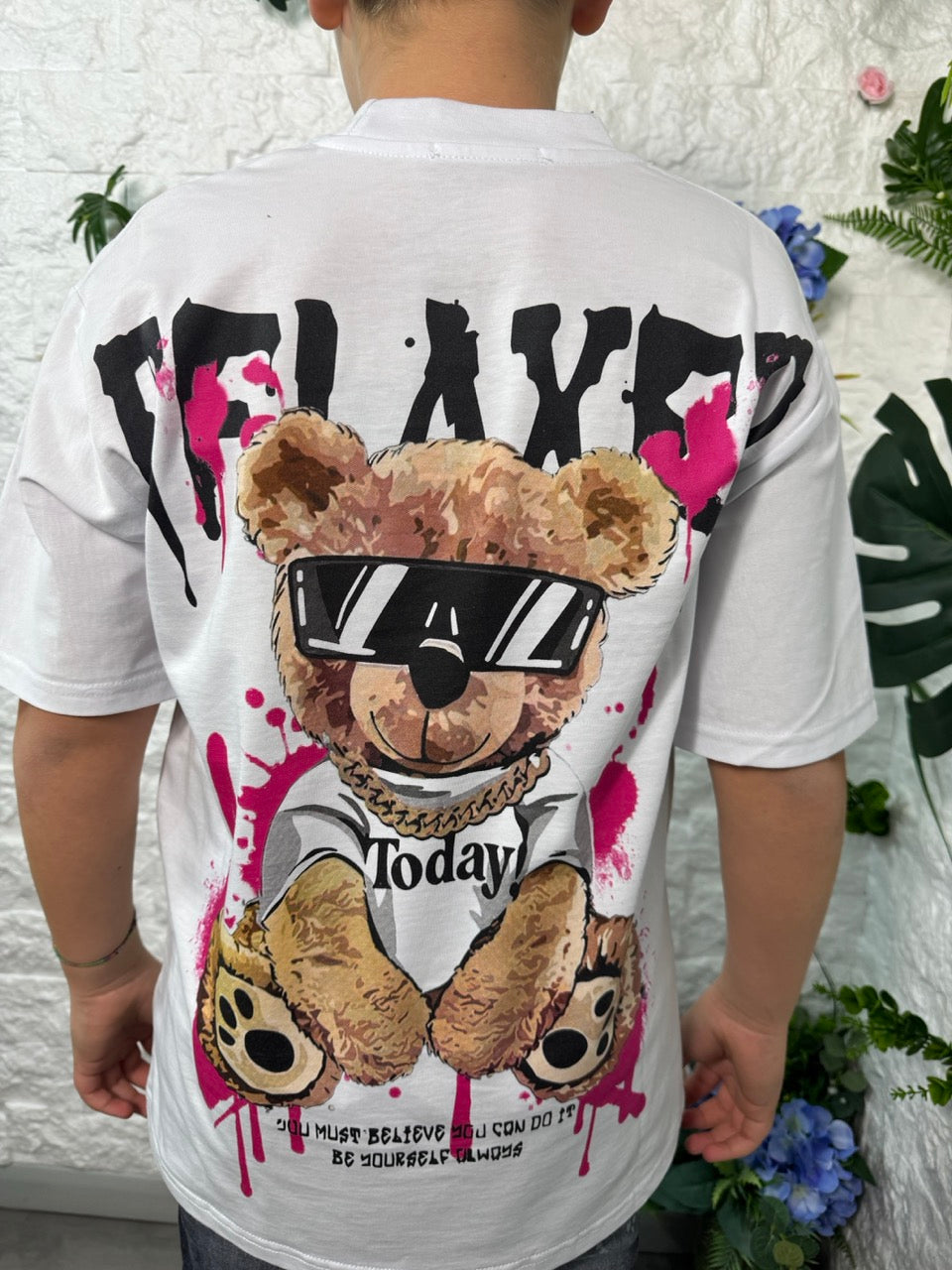 T-shirt bianca con stampa orso e scritta "RELAXED" fucsia 10-16 anni