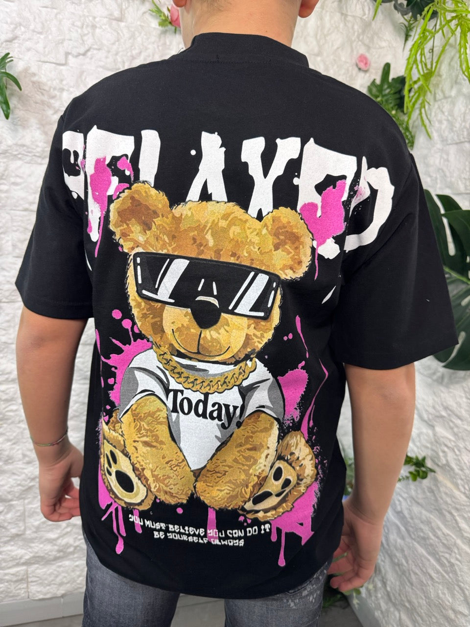 T-shirt nera con stampa orso e scritta "RELAX" fucsia 10-16 anni
