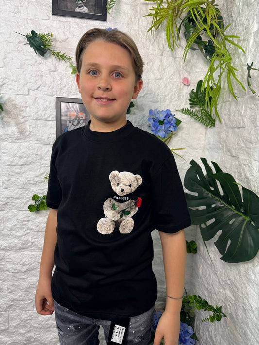T-shirt nera con stampa orso e scritta "SUCCESS" 10-16 anni