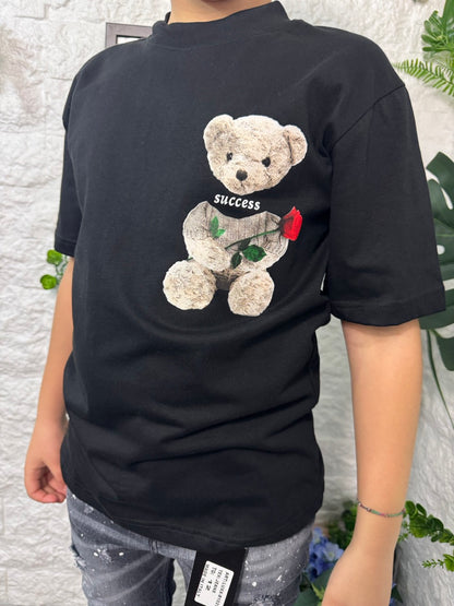T-shirt nera con stampa orso e scritta "SUCCESS" 10-16 anni