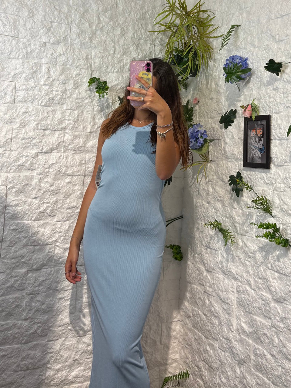 Abito tubino lungo a costine con spalline sottili e spacco posteriore