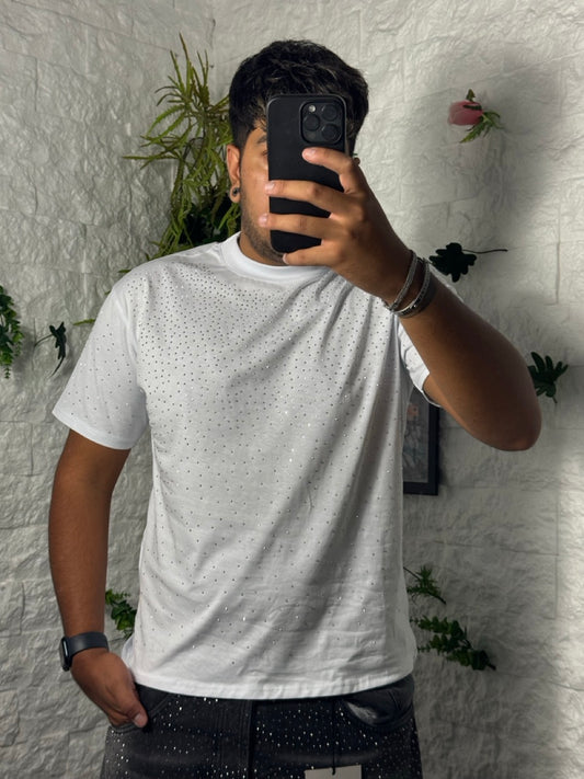 T-shirt bianca a mezzo collo alto con brillantini