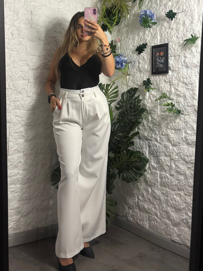 Pantalone a palazzo con pences e dettaglio in vita a effetto doppio