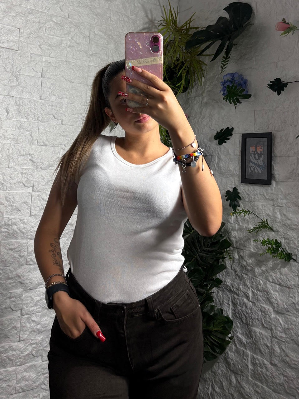 T-shirt aderente in cotone tinta unita