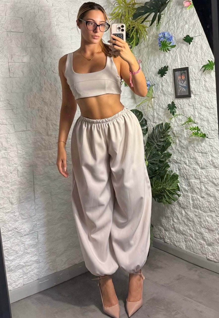 Set 3 pezzi con top camicetta cropped e pantaloni balloon