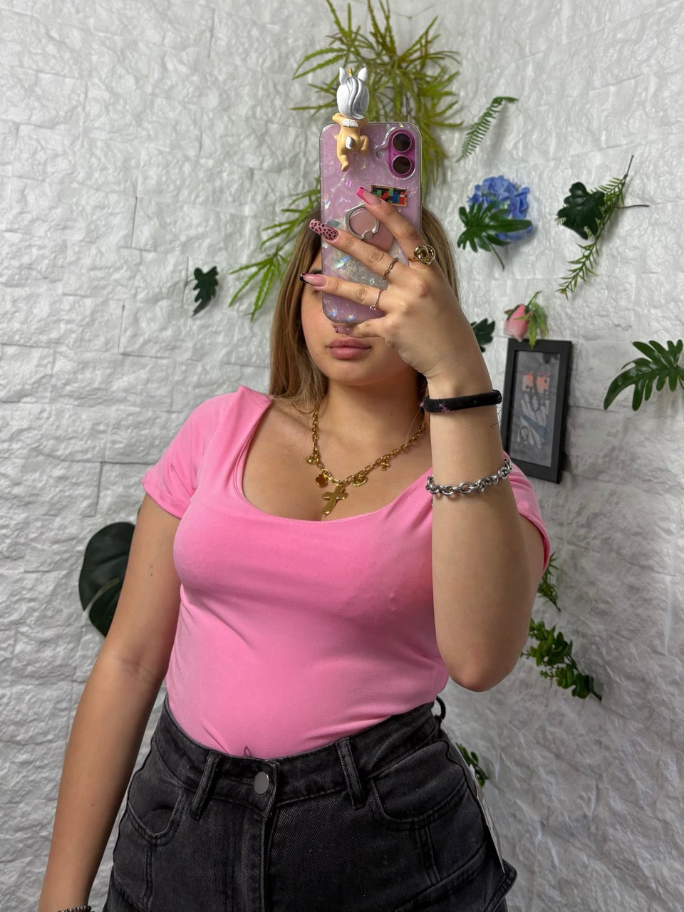 Body in lycra a mezza manica tinta unita con scollo a U