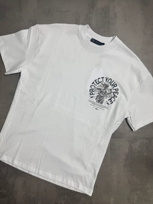 T-shirt bianca con stampa "PROTECT YOUR PEACE" e angelo - OVERSIZE 10-16 anni