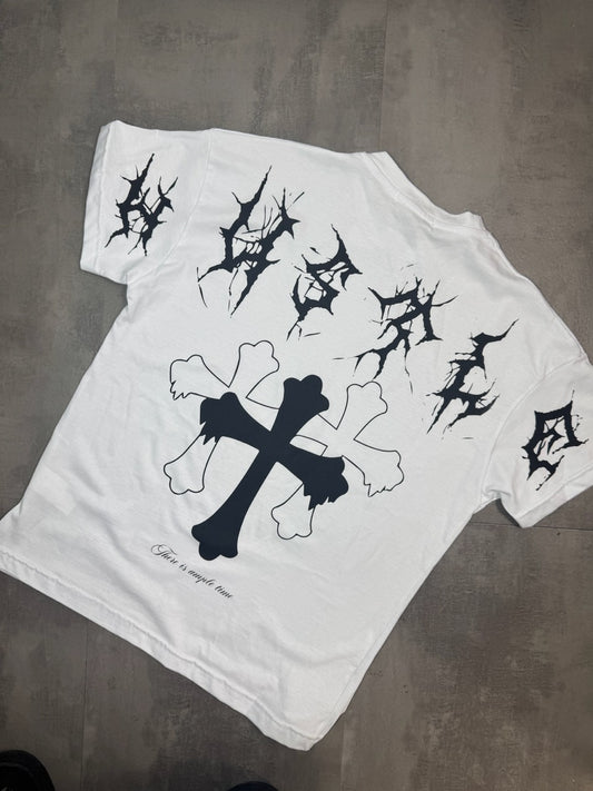 T-shirt bianca con stampa croci nere e scritte gotiche 10-16 anni