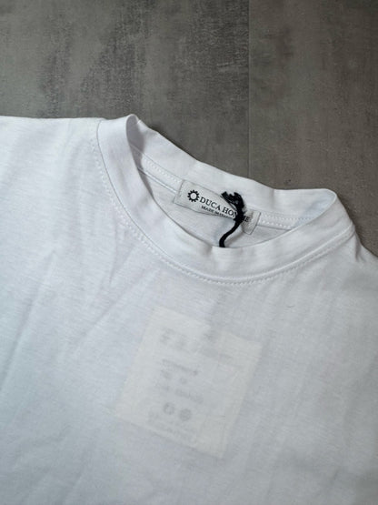 T-shirt bianca con stampa croci nere e scritte gotiche 10-16 anni