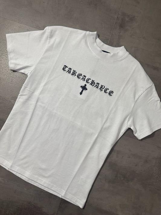 T-shirt bianca con stampa "TAKE A CHANCE" e croce - OVERSIZE 10-16 anni