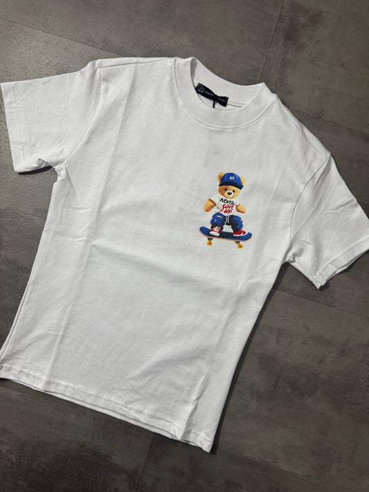 T-shirt bianca con stampa orso su skateboard multicolor - OVERSIZE 10-16 anni