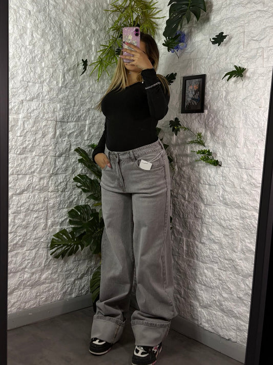Jeans a palazzo grigio in denim extra ampio con risvolto cucito grande
