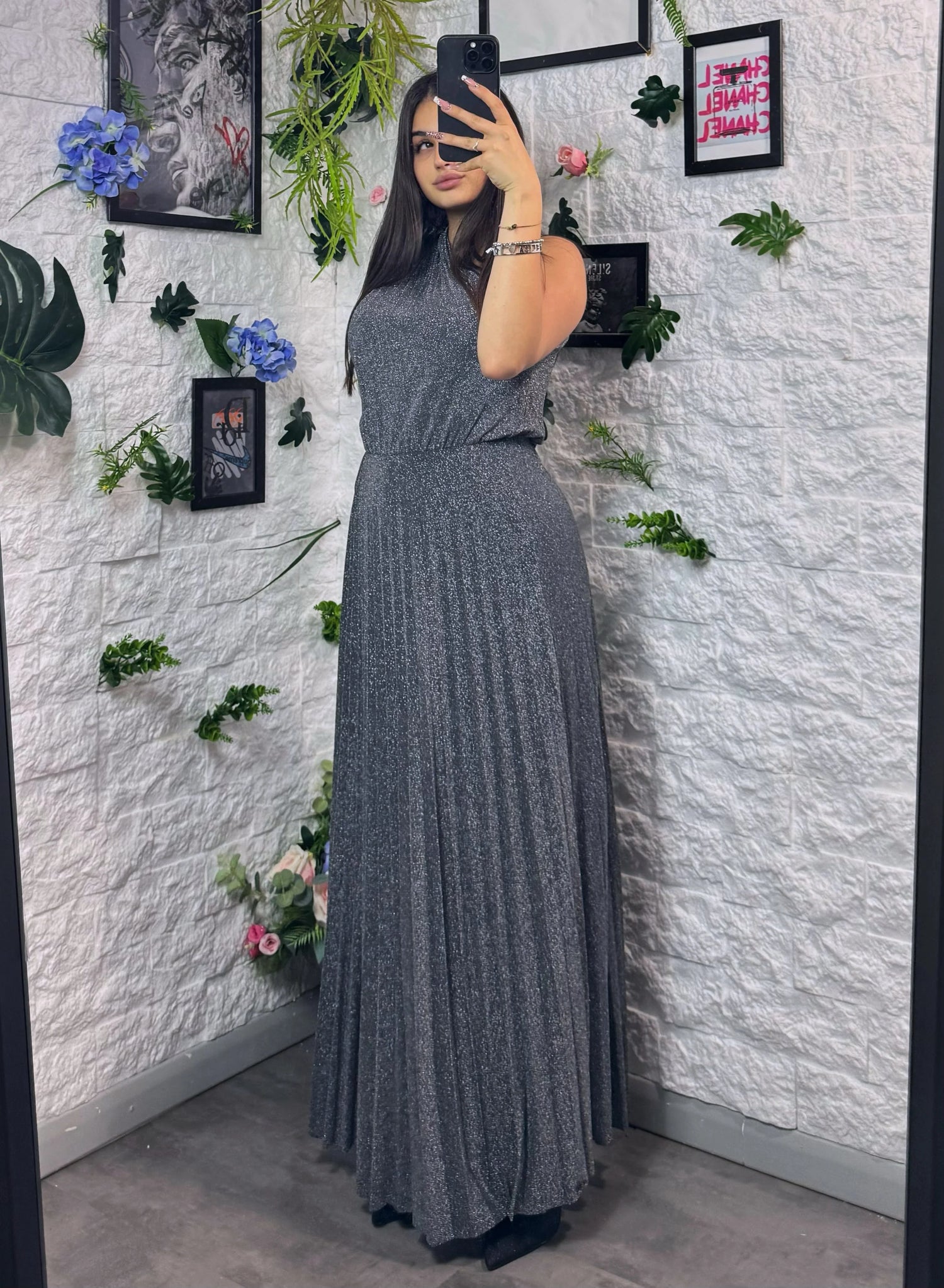 Abito lungo in lurex brillantinato plissettato monospalla con spacco