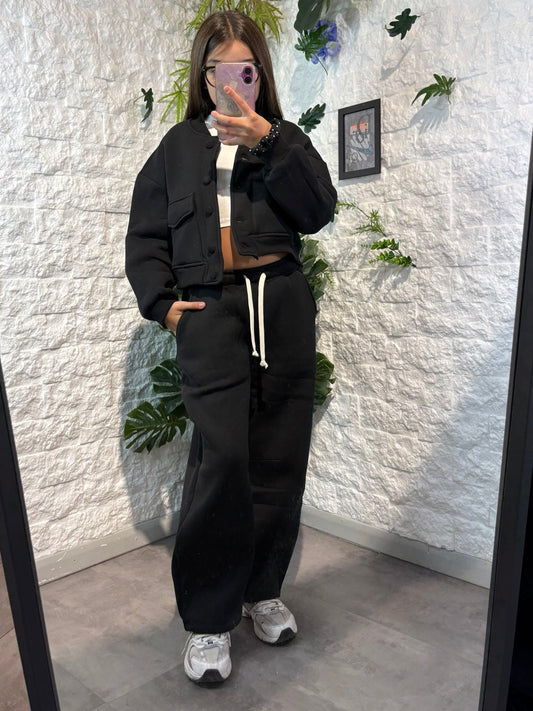 Completo nero in tuta con giacca college e pantalone palazzo - FELPATO 4-14 anni