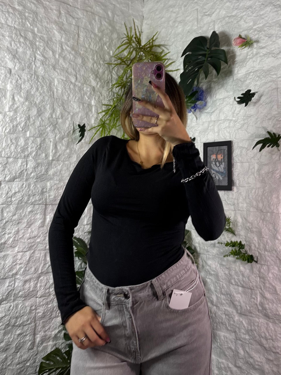 Body aderente in cotone leggero a maniche lunghe con scollo dritto